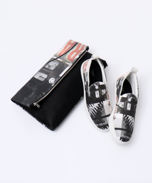 buddy（バディ）の「【5351×buddy別注】グラフィックキャンバススリッポン（スニーカー・メンズ・ブラック・40/42/44/46）」の15枚目の写真