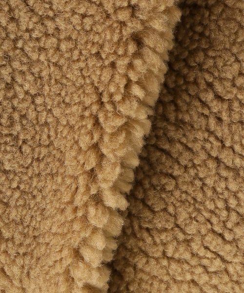 Deuxieme Classe（ドゥーズィエムクラス）の「ボアフードパーカー