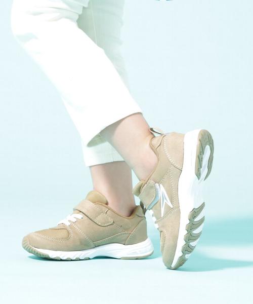 coen（コーエン）の「【coen キッズ/ジュニア】2019SS コーエン別注瞬足（シュンソク）Hi-STANDARD/ハイスタンダード/ダブルインソール（スニーカー・キッズ・ベージュ/ブラック/ロイヤルブルー・18cm/19cm/21cm/22cm/23cm/20cm）」の3枚目の写真