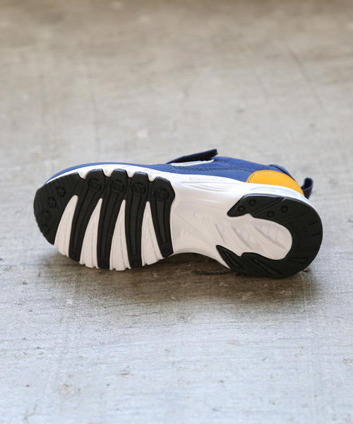 coen（コーエン）の「【coen キッズ/ジュニア】2019SS コーエン別注瞬足（シュンソク）Hi-STANDARD/ハイスタンダード/ダブルインソール（スニーカー・キッズ・ベージュ/ブラック/ロイヤルブルー・18cm/19cm/21cm/22cm/23cm/20cm）」の19枚目の写真