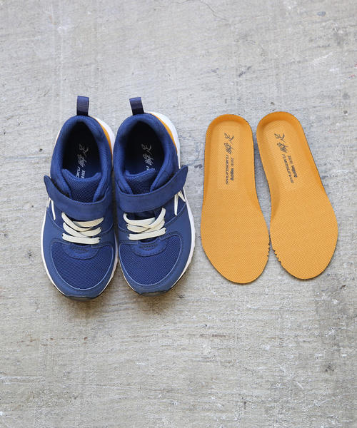 coen（コーエン）の「【coen キッズ/ジュニア】2019SS コーエン別注瞬足（シュンソク）Hi-STANDARD/ハイスタンダード/ダブルインソール（スニーカー・キッズ・ベージュ/ブラック/ロイヤルブルー・18cm/19cm/21cm/22cm/23cm/20cm）」の22枚目の写真