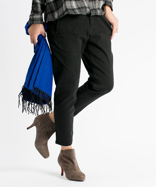 NANO universe（ナノユニバース）の「FF/3Dサルエルテーパードチノパンツ（チノパンツ・レディース・オフホワイト/ブルー/ブラック・36/38）」の12枚目の写真