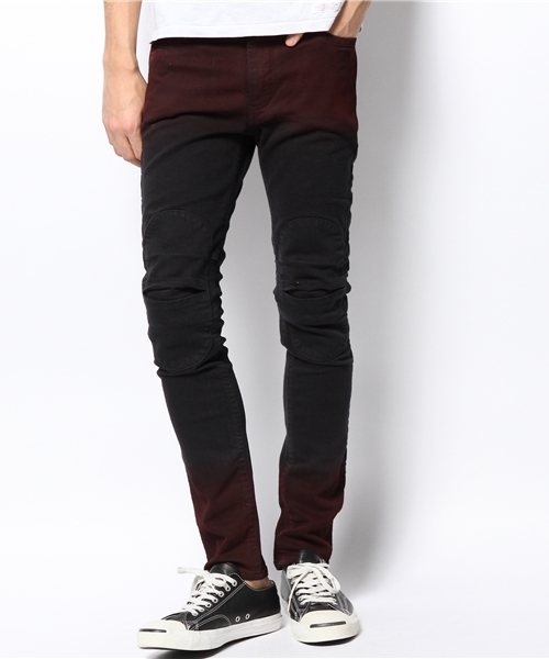 AlexanderLeeChang(アレキサンダーリーチャン)の「2tone skinee DNM(デニムパンツ・メンズ・インディゴブルー/カーキ/レッド・4/3/2)」の1枚目の写真