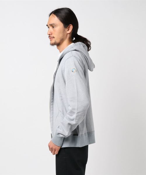 YANUK（ヤヌーク）の「YANUK MEN'S トライブレンド SWEAT HOODIE(スウェットフーディ)/57291028（パーカー・メンズ・グレー/チャコールグレー・S/M/L）」の4枚目の写真