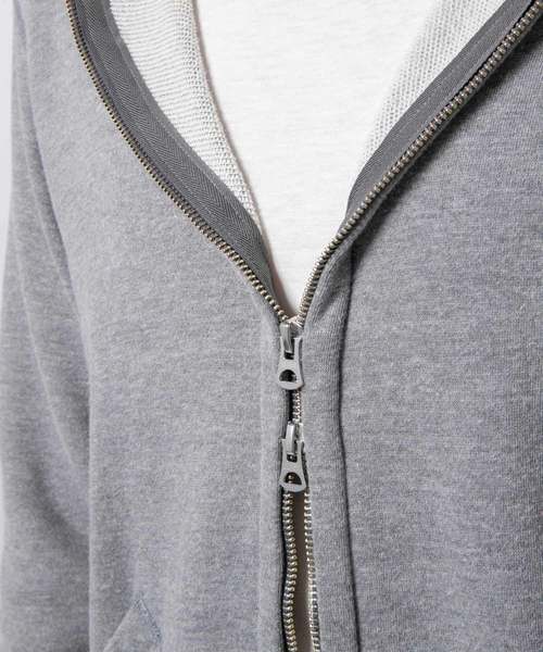 YANUK（ヤヌーク）の「YANUK MEN'S トライブレンド SWEAT HOODIE(スウェットフーディ)/57291028（パーカー・メンズ・グレー/チャコールグレー・S/M/L）」の9枚目の写真