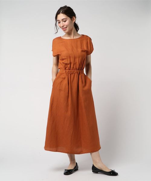 NOLLEY’S（ノーリーズ）の「麻レーヨンスラブ肩ボタンワンピース（ワンピース・レディース・ブラウン/グリーン・38/36）」の3枚目の写真