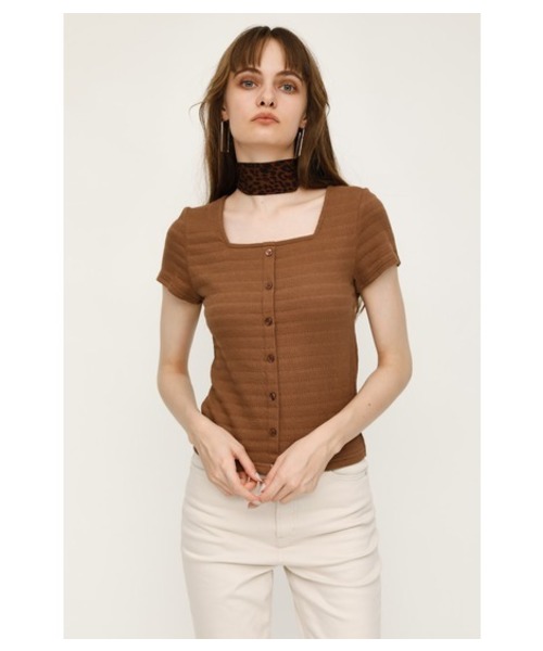 SLY（スライ）の「FRONT BUTTON SQUARE CUT TOPS トップス スクエアネック（Tシャツ/カットソー）」 WEAR