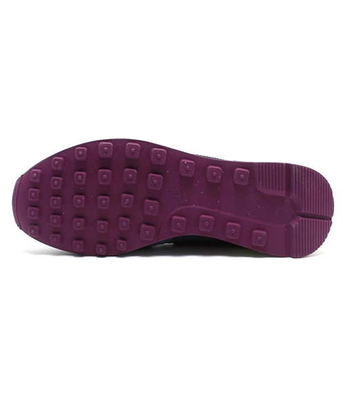 And A（アンドエー）の「NIKE INTERNATIONALIST（スニーカー・レディース・ネイビー/レッド・23.5cm/24.5cm）」の4枚目の写真