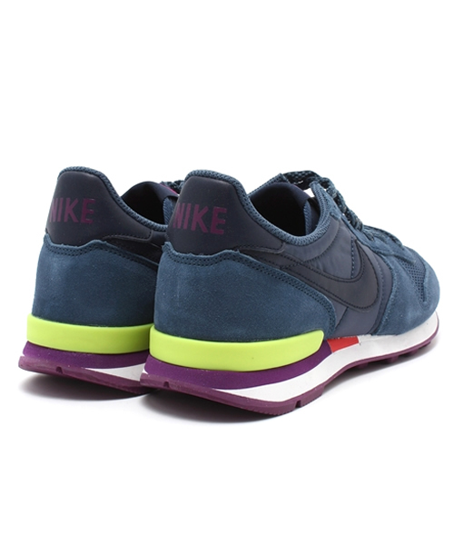 And A（アンドエー）の「NIKE INTERNATIONALIST（スニーカー・レディース・ネイビー/レッド・23.5cm/24.5cm）」の5枚目の写真