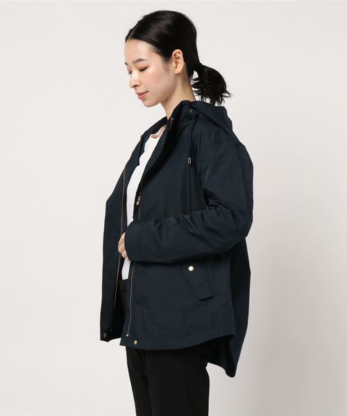 INTERPLANET（インタープラネット）の「マイクロピーチクロスフード付ショートコート（マウンテンパーカー・レディース・ベージュ/ネイビー/カーキ・FREE）」の4枚目の写真