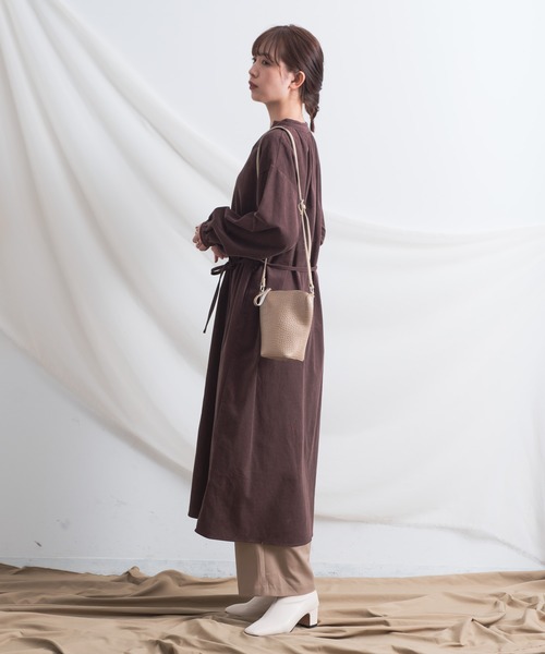 Aunt Marie's（アントマリーズ）の「AUNT MARIE'S コーデュロイバンドカラーシャツワンピース（ワンピース・レディース・ブラック/ベージュ/ブラウン/グリーン・FREE）」の14枚目の写真