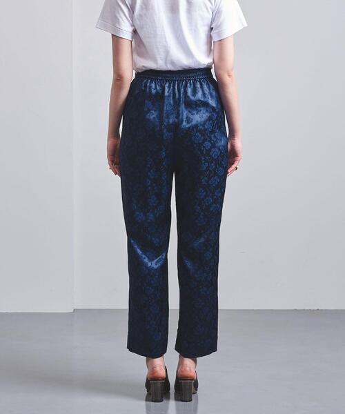 UNITED ARROWS(ユナイテッドアローズ)の「UGMSC フラワージャカード イージーパンツ(その他パンツ・レディース・ブラック/ロイヤルブルー・38/36)」の16枚目の写真