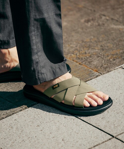 Teva(テバ)の「<Teva>VOYA SLIDE サンダル(サンダル・メンズ・ブラック/オリーブ/ネイビー・27cm/26cm/28cm/25cm/29cm)」の5枚目の写真