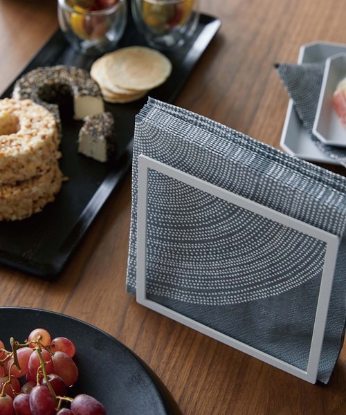 212 Kitchen Store トゥワントゥキッチンストア の Tower タワー ペーパーナプキンホルダー Wh キッチン収納 Wear