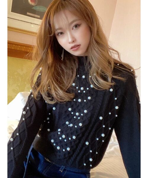 RESEXXY(リゼクシー)の「ケーブルパールニットトップス(ニット/セーター・レディース・ブラック/ベージュ/オフホワイト/ピンク・FREE)」の3枚目の写真