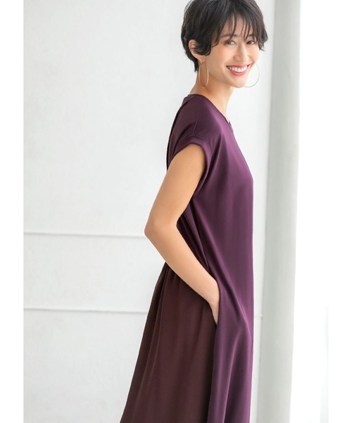 STYLE DELI(スタイルデリ)の「背面ジョーゼット切替カットソーワンピース(ワンピース・レディース・パープル/グリーン・01/02)」の7枚目の写真