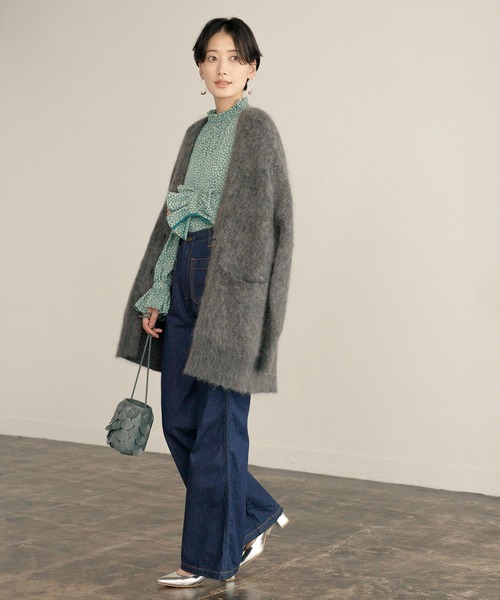 ADAM ET ROPE'（アダムエロペ）の「タックパフスリーブブラウス（シャツ/ブラウス・レディース・ブラック/グリーン・FREE）」の5枚目の写真