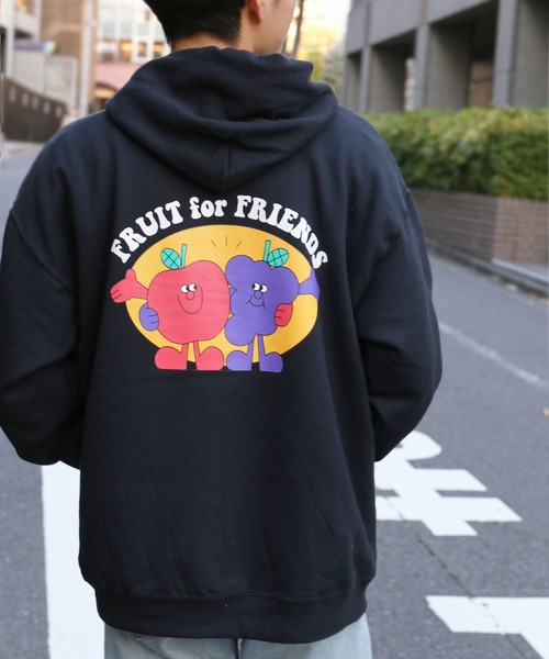 FRUIT OF THE LOOM(フルーツオブザルーム)の「FTL×Danwoodgerプリントパーカー / コラボ / スウェット / 長袖 / プリント / カジュアル / ユニセックス(パーカー・メンズ・ホワイト/ブラック・S/M/L/XL)」の2枚目の写真