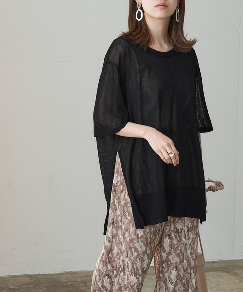 Chaco closet（チャコ クローゼット）の「シアーニットリンキングサイドスリット半袖プルオーバー（ニット/セーター・レディース・ブラック/ブラウン/ピンク/マスタード/グリーン系その他/キナリ・FREE）」の2枚目の写真