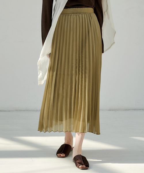 EMMA(EMMA CLOTHES)(エマ)の「【EMMA】シャイニーポプリンプリーツスカート(スカート・レディース・ライトグレー/ベージュ/カーキ/ラベンダー・FREE)」の3枚目の写真