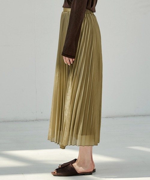 EMMA(EMMA CLOTHES)(エマ)の「【EMMA】シャイニーポプリンプリーツスカート(スカート・レディース・ライトグレー/ベージュ/カーキ/ラベンダー・FREE)」の13枚目の写真