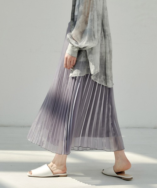 EMMA(EMMA CLOTHES)(エマ)の「【EMMA】シャイニーポプリンプリーツスカート(スカート・レディース・ライトグレー/ベージュ/カーキ/ラベンダー・FREE)」の10枚目の写真