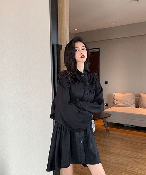 Bifrost（ビフレスト）の「シャーリングシャツワンピース（シャツワンピース・レディース・ホワイト/ブラック・FREE）」の10枚目の写真