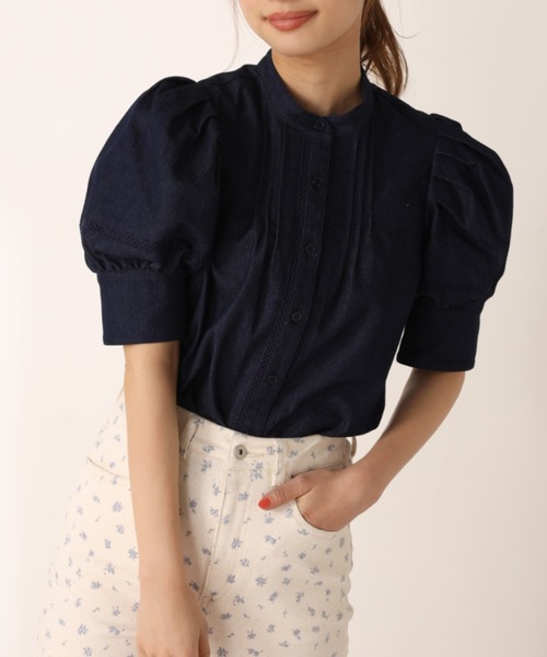 one after another NICE CLAUP(ワンアフターアナザーナイスクラップ)の「はしごレースパフ袖ブラウス(シャツ/ブラウス・レディース・ブラック/オフホワイト/インディゴブルー/ストライプ・FREE)」の3枚目の写真
