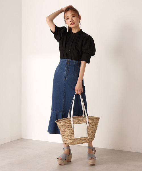 one after another NICE CLAUP(ワンアフターアナザーナイスクラップ)の「はしごレースパフ袖ブラウス(シャツ/ブラウス・レディース・ブラック/オフホワイト/インディゴブルー/ストライプ・FREE)」の18枚目の写真