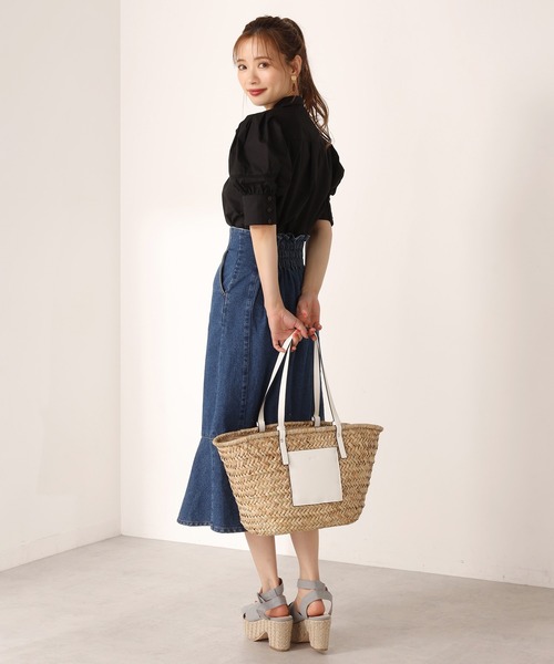 one after another NICE CLAUP(ワンアフターアナザーナイスクラップ)の「はしごレースパフ袖ブラウス(シャツ/ブラウス・レディース・ブラック/オフホワイト/インディゴブルー/ストライプ・FREE)」の11枚目の写真