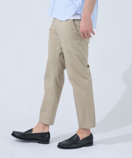 URBAN RESEARCH ROSSO MEN（アーバンリサーチロッソメン）の「『WEB限定』スリムテーパードアンクルチノパンツ（チノパンツ・メンズ・カーキ/ベージュ/ネイビー・LARGE/SMALL/X-LARGE/MEDIUM）」の17枚目の写真