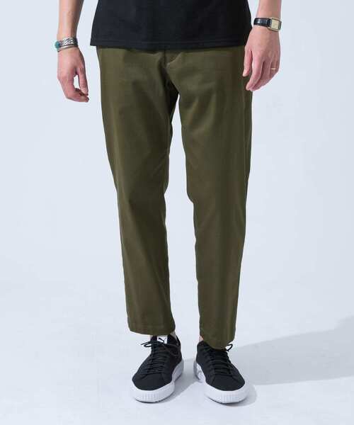 URBAN RESEARCH ROSSO MEN（アーバンリサーチロッソメン）の「『WEB限定』スリムテーパードアンクルチノパンツ（チノパンツ・メンズ・カーキ/ベージュ/ネイビー・LARGE/SMALL/X-LARGE/MEDIUM）」の12枚目の写真