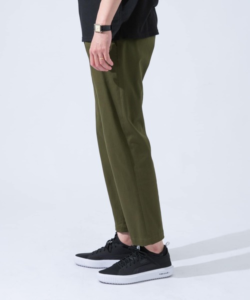URBAN RESEARCH ROSSO MEN（アーバンリサーチロッソメン）の「『WEB限定』スリムテーパードアンクルチノパンツ（チノパンツ・メンズ・カーキ/ベージュ/ネイビー・LARGE/SMALL/X-LARGE/MEDIUM）」の11枚目の写真