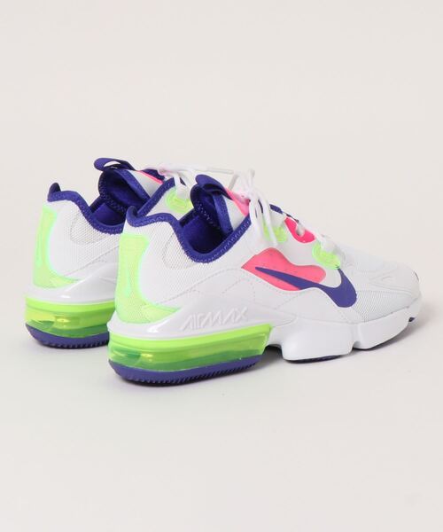 NIKE（ナイキ）の「【NIKE】WMNS AIR MAX IFINITY 2 AMD（ナイキ　ウィメンズ　エアマックス　インフィニティ２　AMD）CZ0436（スニーカー・レディース・ホワイト系その他・25.0cm/23.5cm/24.5cm/24.0cm）」の3枚目の写真