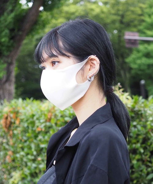 PR01.(ピーアールワン)の「RURURU MASK るるるマスク 2枚set (RM-001-2)(マスク・メンズ・オフホワイト/ライトグレー/ピンクベージュ/ベージュ・SMALL/MEDIUM)」の3枚目の写真