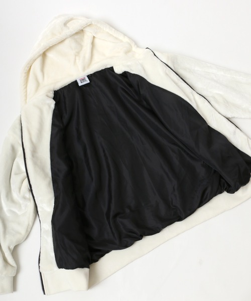 VISION STREET WEAR(ヴィジョンストリートウェア)の「VISION STREET WEAR/ヴィジョンストリートウエア ビッグシルエット バックロゴ刺繍 フードファーフリースブルゾン(ブルゾン・メンズ・ブラック/ネイビー/オフホワイト・LL/M/L)」の22枚目の写真