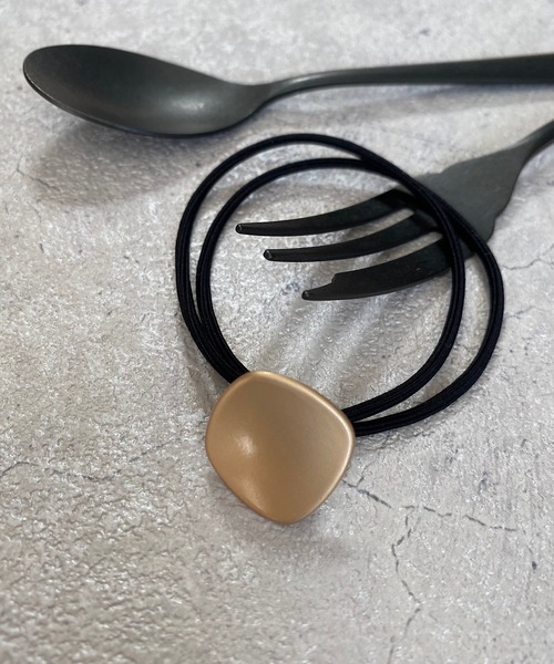 TONE SELECT GOODS（トーンセレクトグッズ）の「【LESRIRE】アンティークモチーフヘアゴム（ヘアゴム・レディース・ゴールド系その他/ゴールド系その他2/ブラウン/ブラック・FREE）」の14枚目の写真