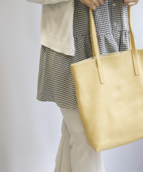 Loco Ocean（ロコオーシャン）の「インナーポーチ付きフェイクレザースクエアトートバッグ（トートバッグ・レディース・ブラック/マスタード/グリーン・ONE SIZE）」の17枚目の写真