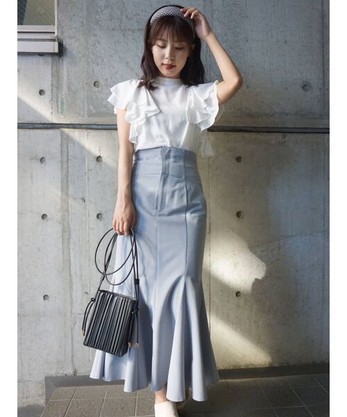 MERCURYDUO（マーキュリーデュオ）の「2WAYラッフルデザインスリーブブラウス（シャツ/ブラウス・レディース・ライトブルー/オフホワイト/ブラウン・FREE）」の6枚目の写真