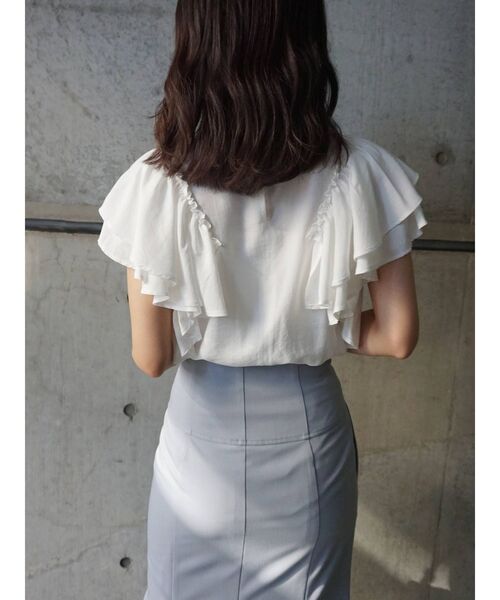 MERCURYDUO（マーキュリーデュオ）の「2WAYラッフルデザインスリーブブラウス（シャツ/ブラウス・レディース・ライトブルー/オフホワイト/ブラウン・FREE）」の10枚目の写真