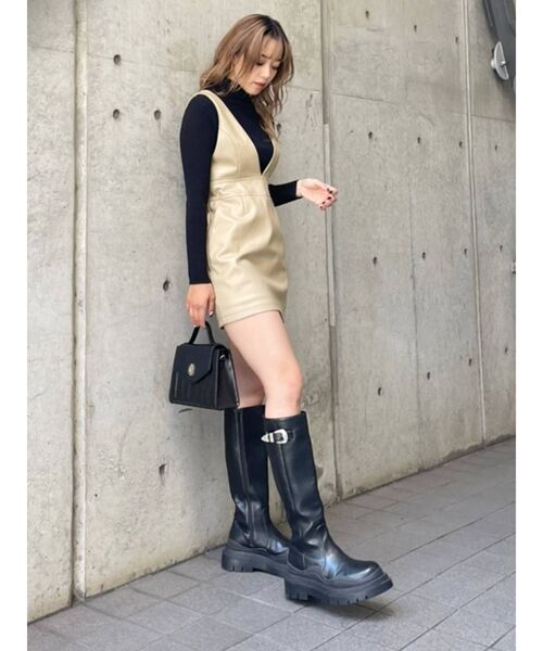 EVRIS（エヴリス）の「ベルテッドプラットフォームミドルブーツ（ブーツ・レディース・ブラック・SMALL/MEDIUM/LARGE）」の17枚目の写真