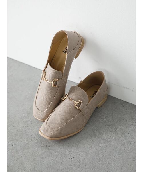 koe（コエ）の「ビット金具ローファー*（ローファー・レディース・ベージュ/オフホワイト/ブラック/ブラウン・L/M）」の7枚目の写真