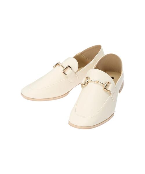 koe（コエ）の「ビット金具ローファー*（ローファー・レディース・ベージュ/オフホワイト/ブラック/ブラウン・L/M）」の14枚目の写真