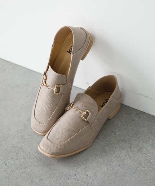 koe（コエ）の「ビット金具ローファー*（ローファー・レディース・ベージュ/オフホワイト/ブラック/ブラウン・L/M）」の4枚目の写真