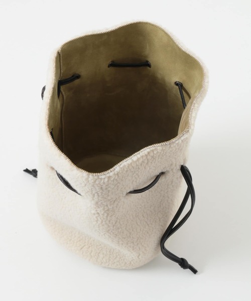 KBF+（ケービーエフプラス）の「KBF+　リバーシブルボア巾着∴∴（ショルダーバッグ・レディース・グリーン系その他/ベージュ系その他・ONE）」の4枚目の写真