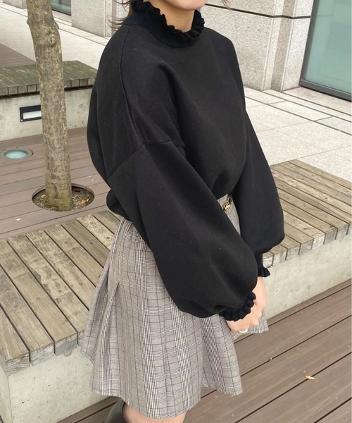 apres jour(アプレジュール)の「フリルネックスウェット【ZOZOTOWN限定アイテム】(スウェット・レディース・ブルー系その他/アイボリー/ブラック・フリー/X-LARGE)」の17枚目の写真