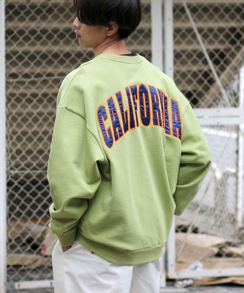 Salong hameu(サロン ハミュー)の「サテン カレッジロゴ刺繍 スウェットトップス メンズ レディース/トレーナープルオーバー(スウェット・メンズ・ホワイト/ブラック/グリーン/ホワイト系その他/サックスブルー/グリーン系その他・M/L)」の5枚目の写真