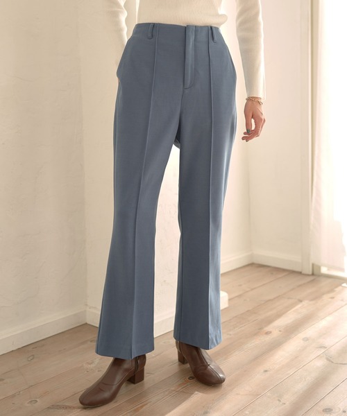 earth music&ecology(アースミュージックアンドエコロジー)の「起毛ツイルセミフレアパンツ*(その他パンツ・レディース・ブラウン/ブルー/ホワイト系その他2・S/M)」の3枚目の写真