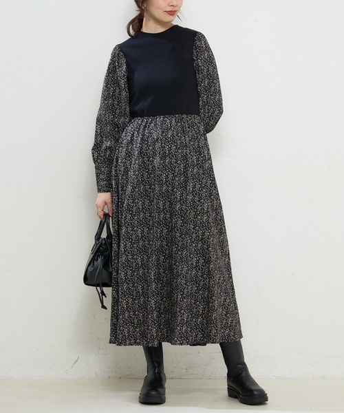 natural couture（ナチュラルクチュール）の「プチハイニットドッキングギャザーワンピース（ワンピース・レディース・オフホワイト/ホワイト系その他/ブラック系その他/ブルー系その他/グレイッシュベージュ・FREE）」の4枚目の写真