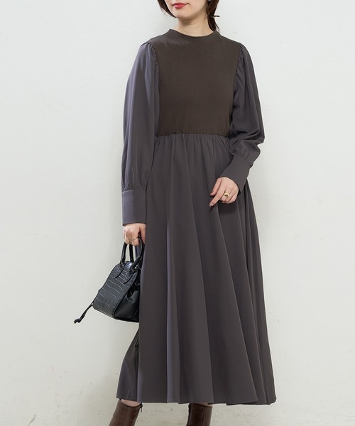natural couture（ナチュラルクチュール）の「プチハイニットドッキングギャザーワンピース（ワンピース・レディース・オフホワイト/ホワイト系その他/ブラック系その他/ブルー系その他/グレイッシュベージュ・FREE）」の5枚目の写真